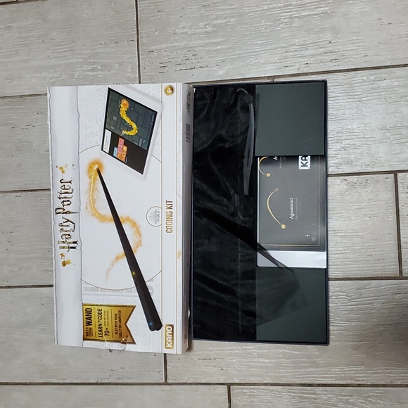 Harry Potter Coding Kit Build a Coding Wand - Picture 3 of 3